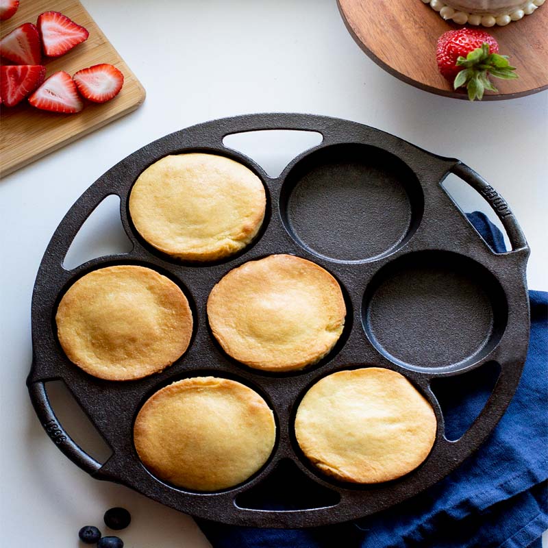 Seasoned Cast Iron Mini Cake Pan - Image 3
