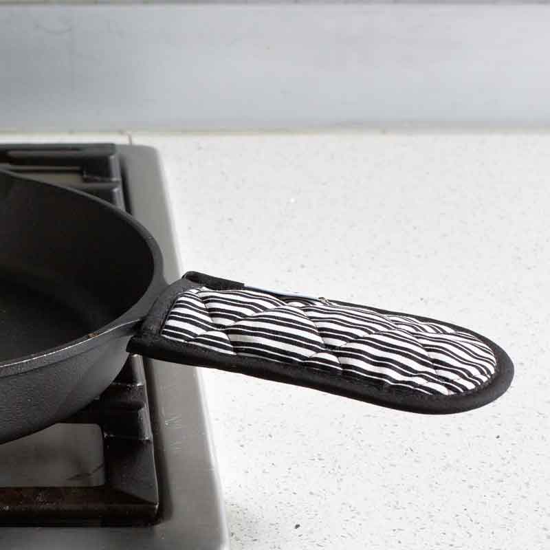 Patterned Hot Handle Holders - Image 18