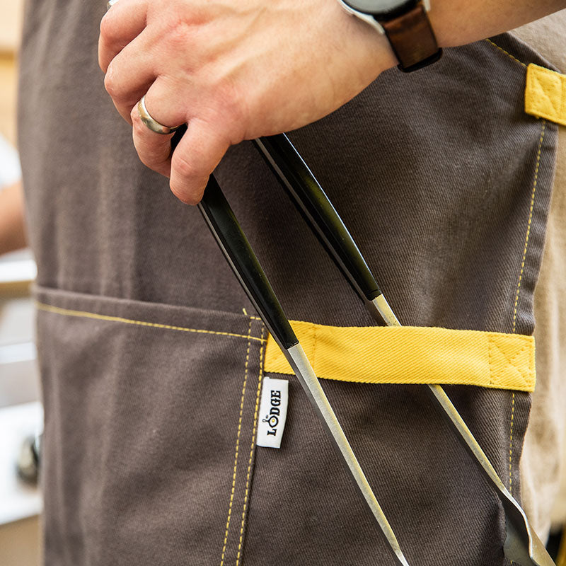 Lodge Heavy Duty Apron - Image 4