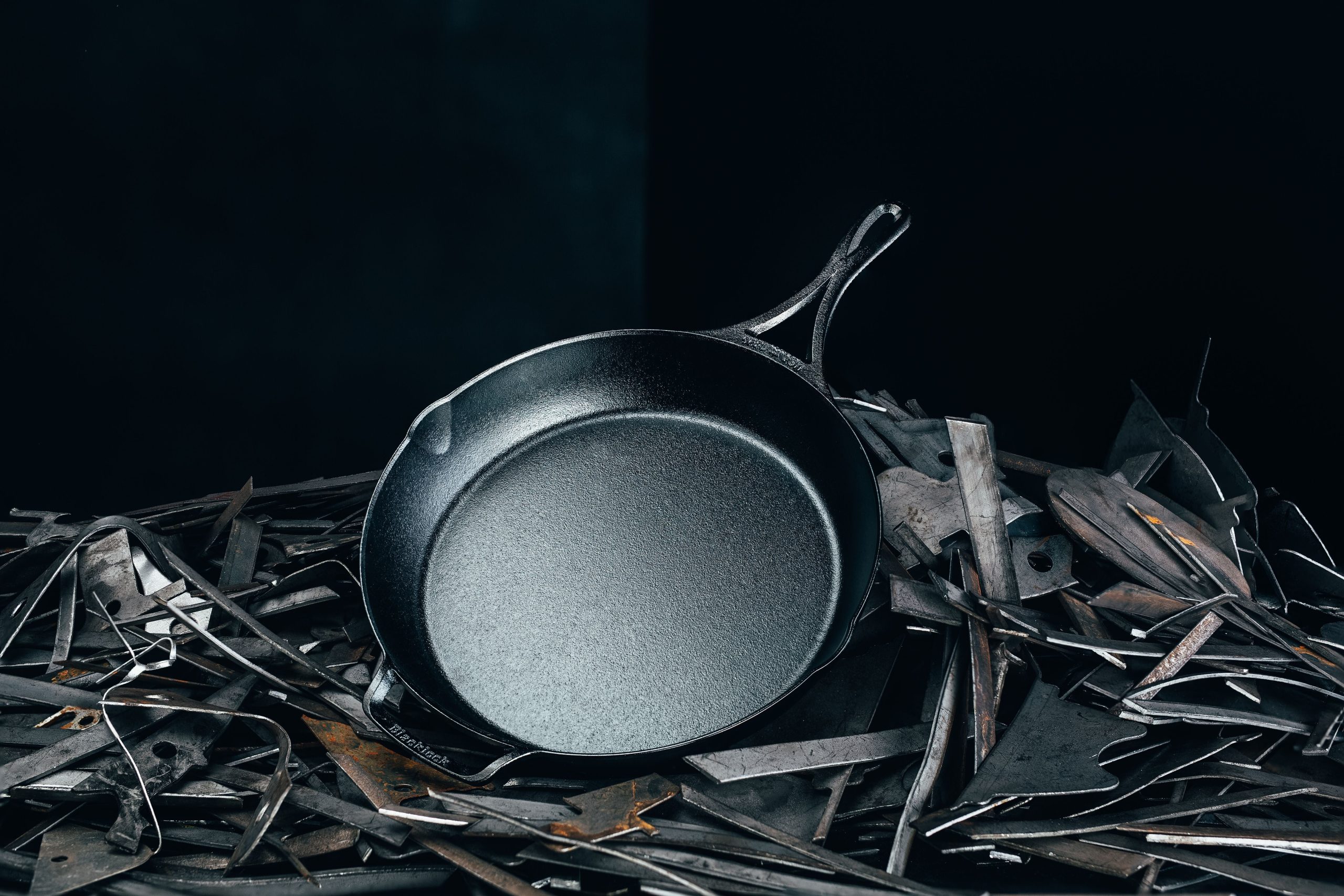 Blacklock Lightweight Skillet - Image 12