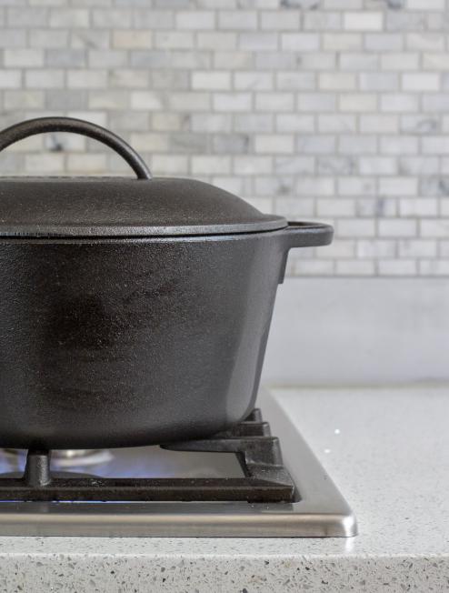Cast Iron Dutch Ovens - Image 5