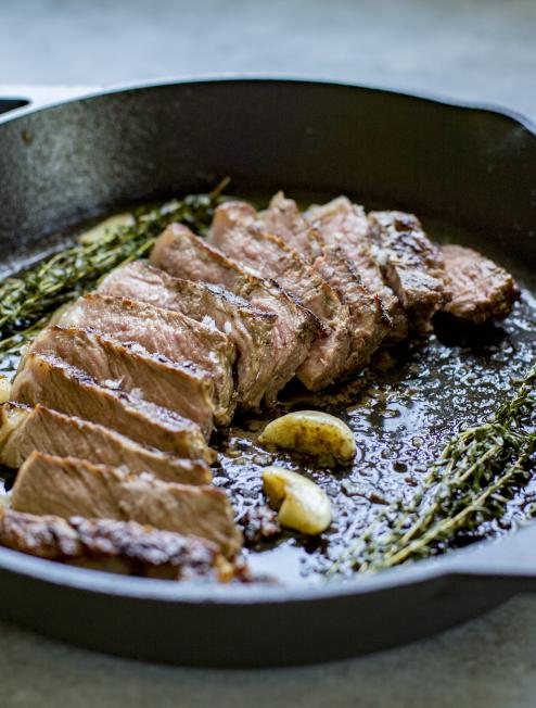 Wanderlust 10.25 Inch Cast Iron Dual Handle Camper Pan - Image 6